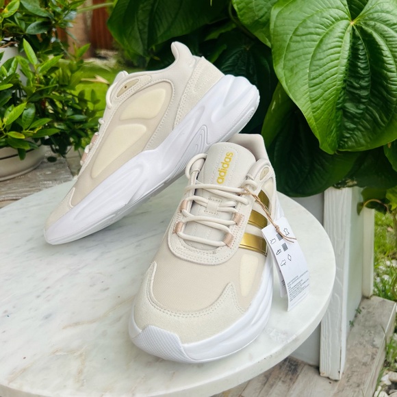 ✨🤍Adidas wonderful day 🤍✨Brand New ✨Size 9 - Picture 5 of 6